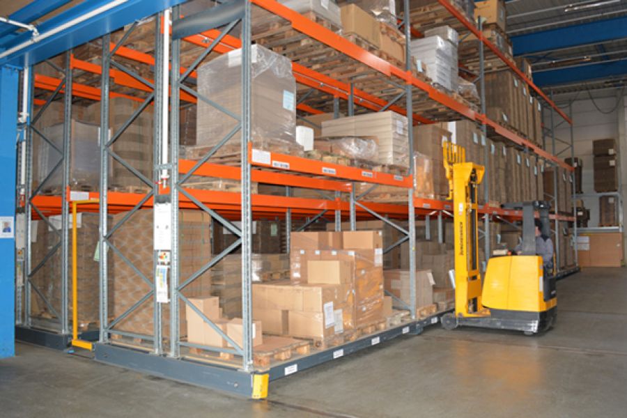 Die Logistik – wo 13.200 m² Lagerfläche verwaltet werden