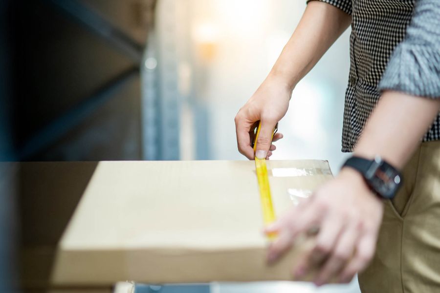 Kartons messen: Wie findet man die richtige Verpackungsgröße?