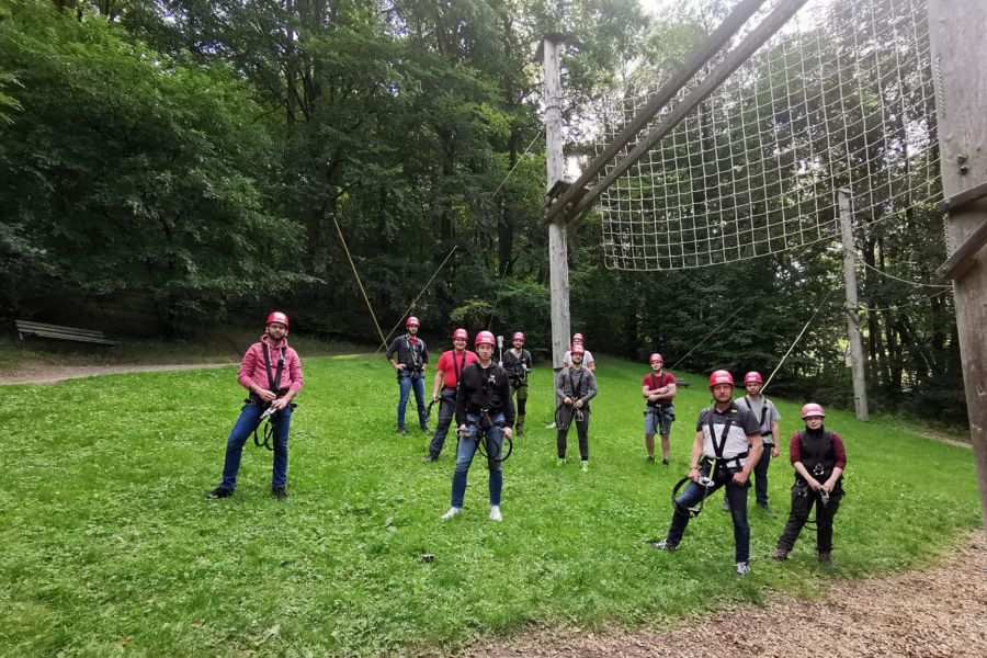 Harzer Kartonagen Auszubildende und Ausbilder besuchten Hochseilpark in Bad Harzburg