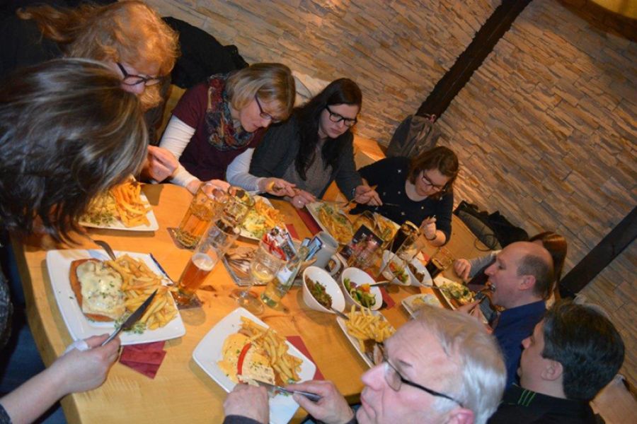 Neujahrsfeier beim Schnitzelkönig
